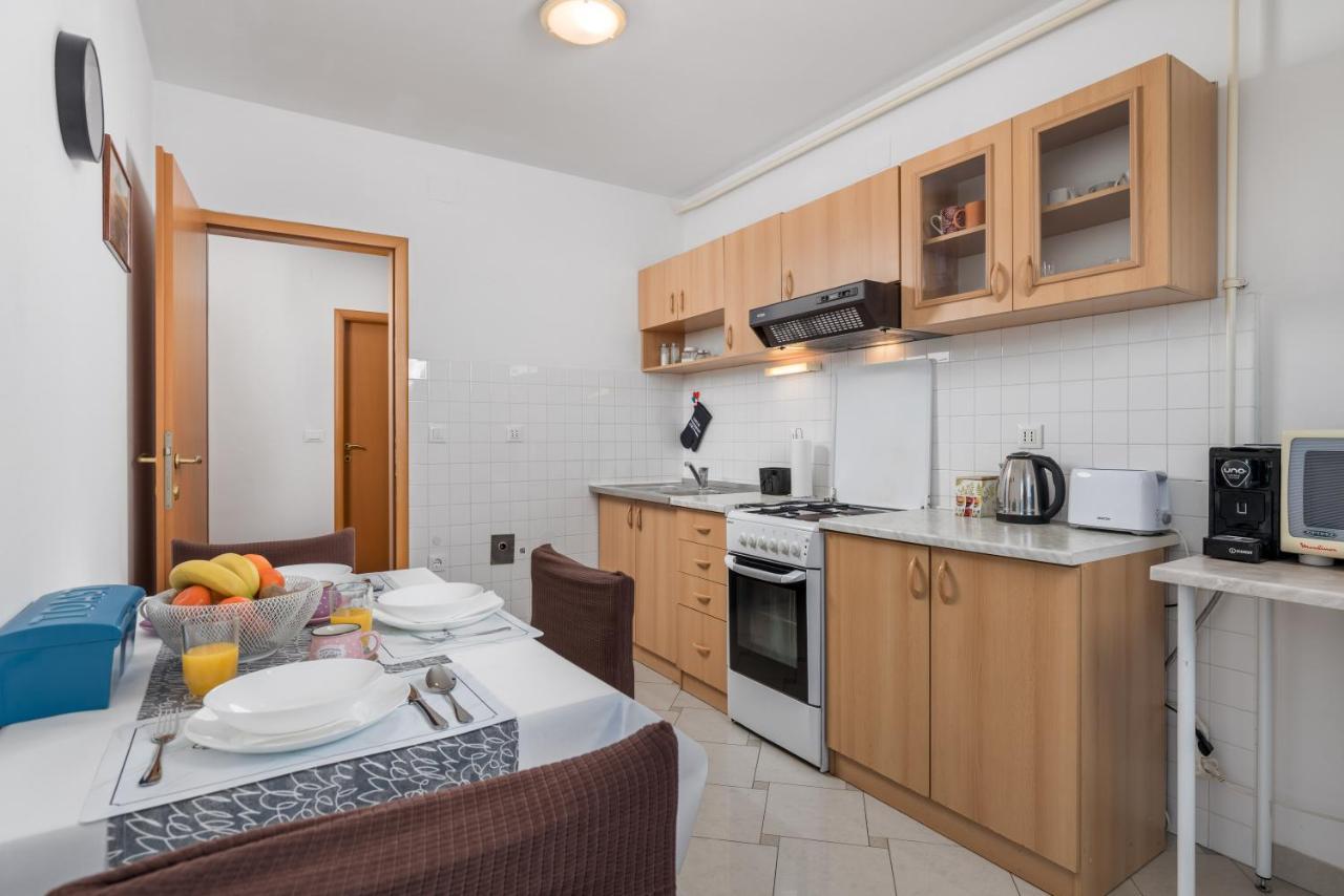 Apartman Iris 2 -Rijeka Apartment ภายนอก รูปภาพ