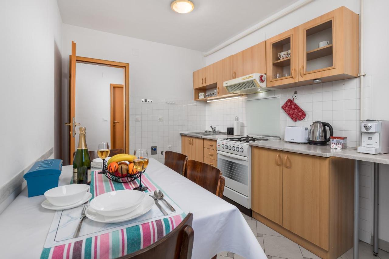 Apartman Iris 2 -Rijeka Apartment ภายนอก รูปภาพ